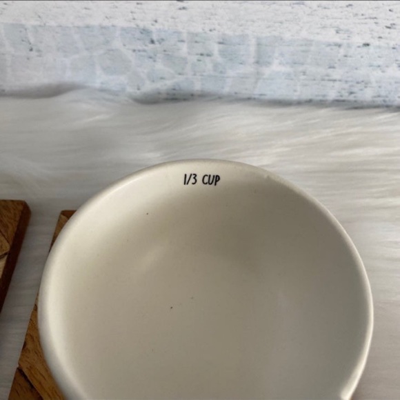 Masterclass Bake Shop Bunny Figure 4 PC Measuring Cups Set - Picture 6 of 12